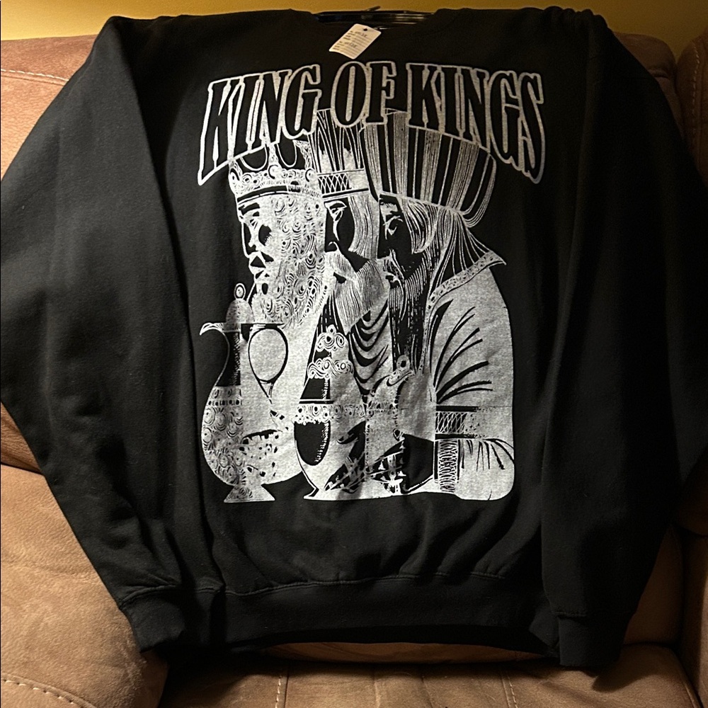 Black Graphic Sweatshirt with King of Kings Design by Get Fame.US NWT